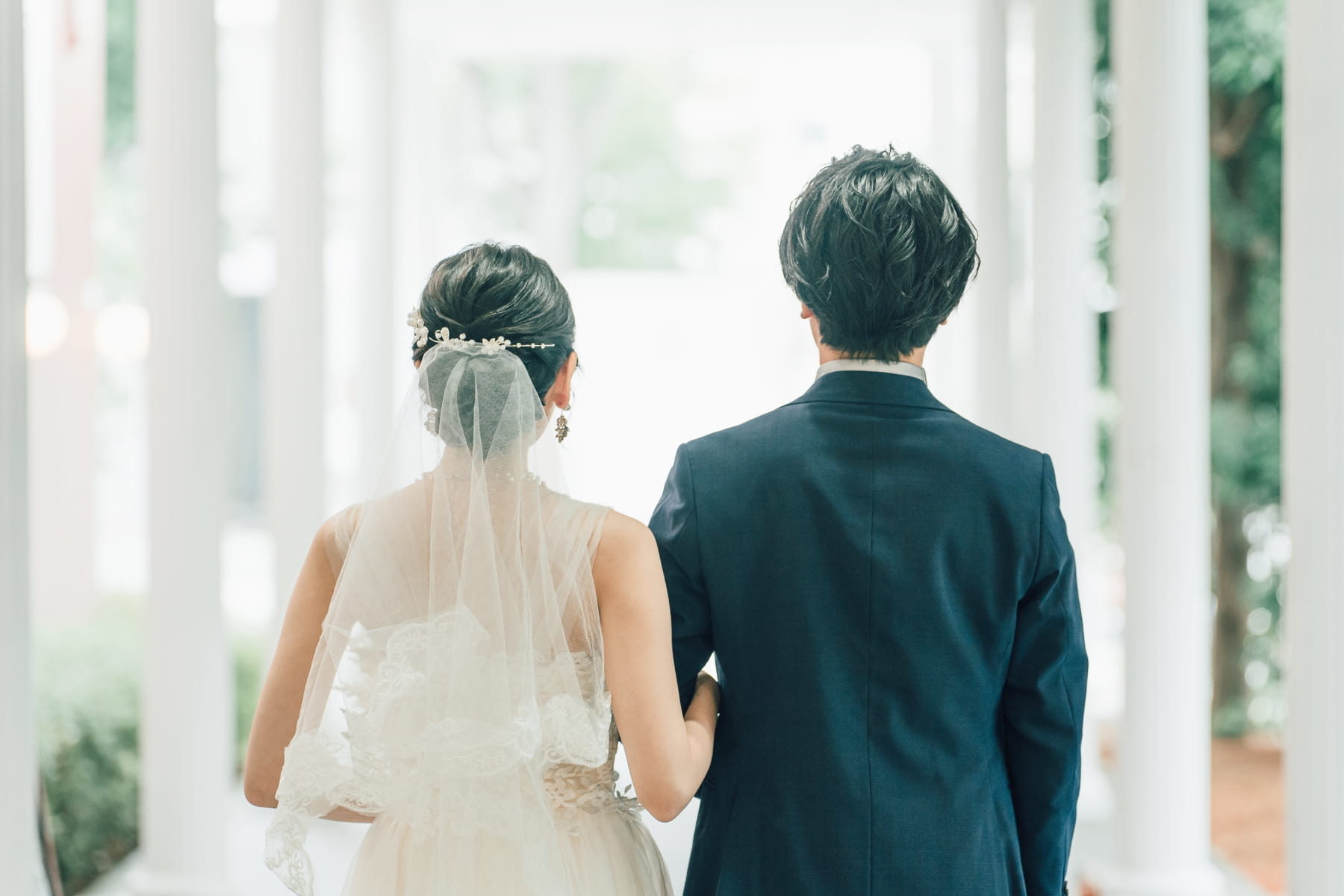 結婚・妊娠時には保険の見直しを検討しよう